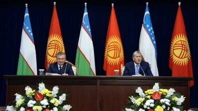 “Historic” Uzbek-Kyrgyz summit sees breakthroughs on borders, hydropower